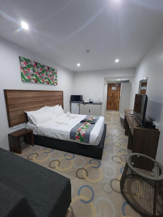 Vualiku Hotel & Apartments Nadi Bagian luar foto
