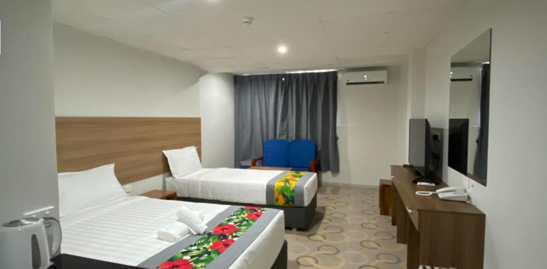 Vualiku Hotel & Apartments Nadi Bagian luar foto